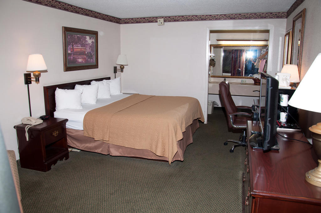 Magnuson Grand Hotel And Conference Center Hammond Quarto foto